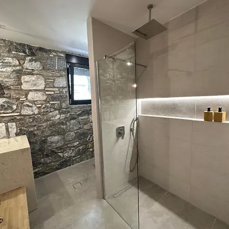 Windmills & The Villas-aiolos L Vatheia